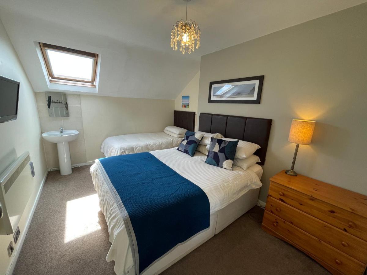 45 The Square Holiday Apartments Scarborough Extérieur photo