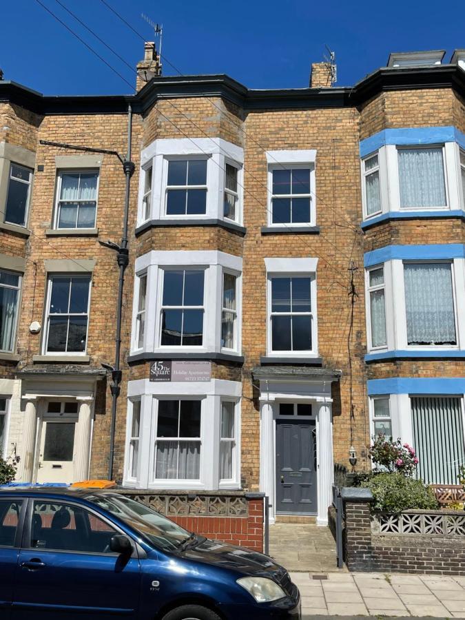 45 The Square Holiday Apartments Scarborough Extérieur photo